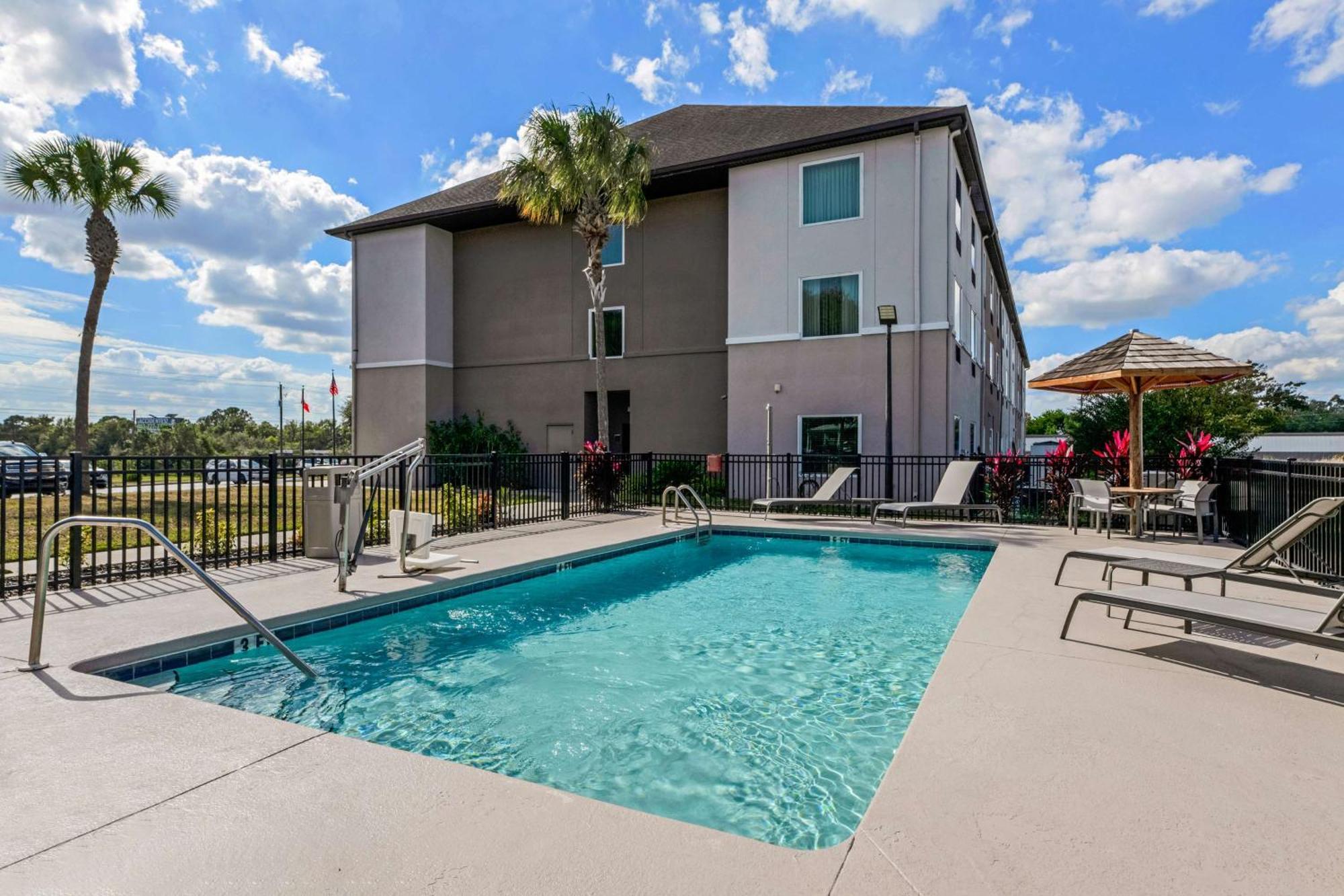 Best Western Auburndale Inn & Suites Exteriör bild